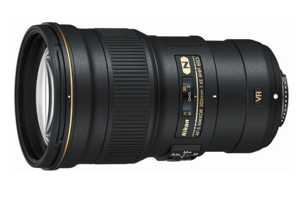 NIKKOR AF-S 300MM F4 PF ED VR
