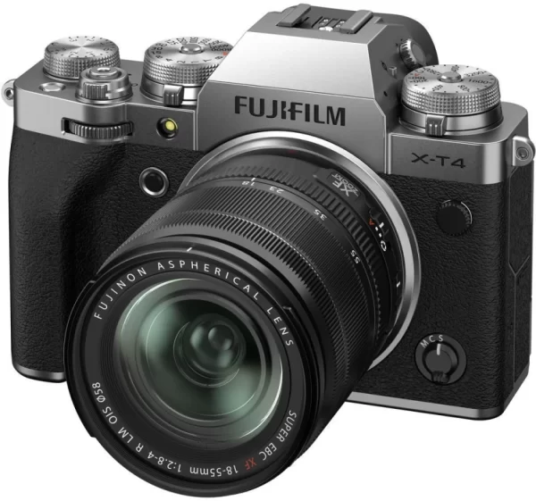 FUJIFILM X-T4 SILVER + XF 18-55MM + XF 55-200MM
