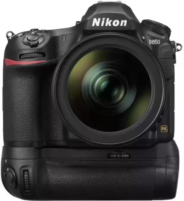NIKON D850 + MB-D18 GRIP